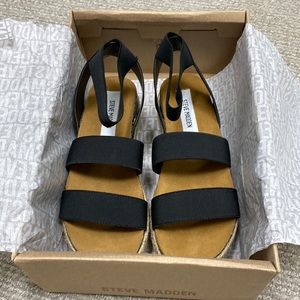 Steve Madden Kimmie Black platform sandals